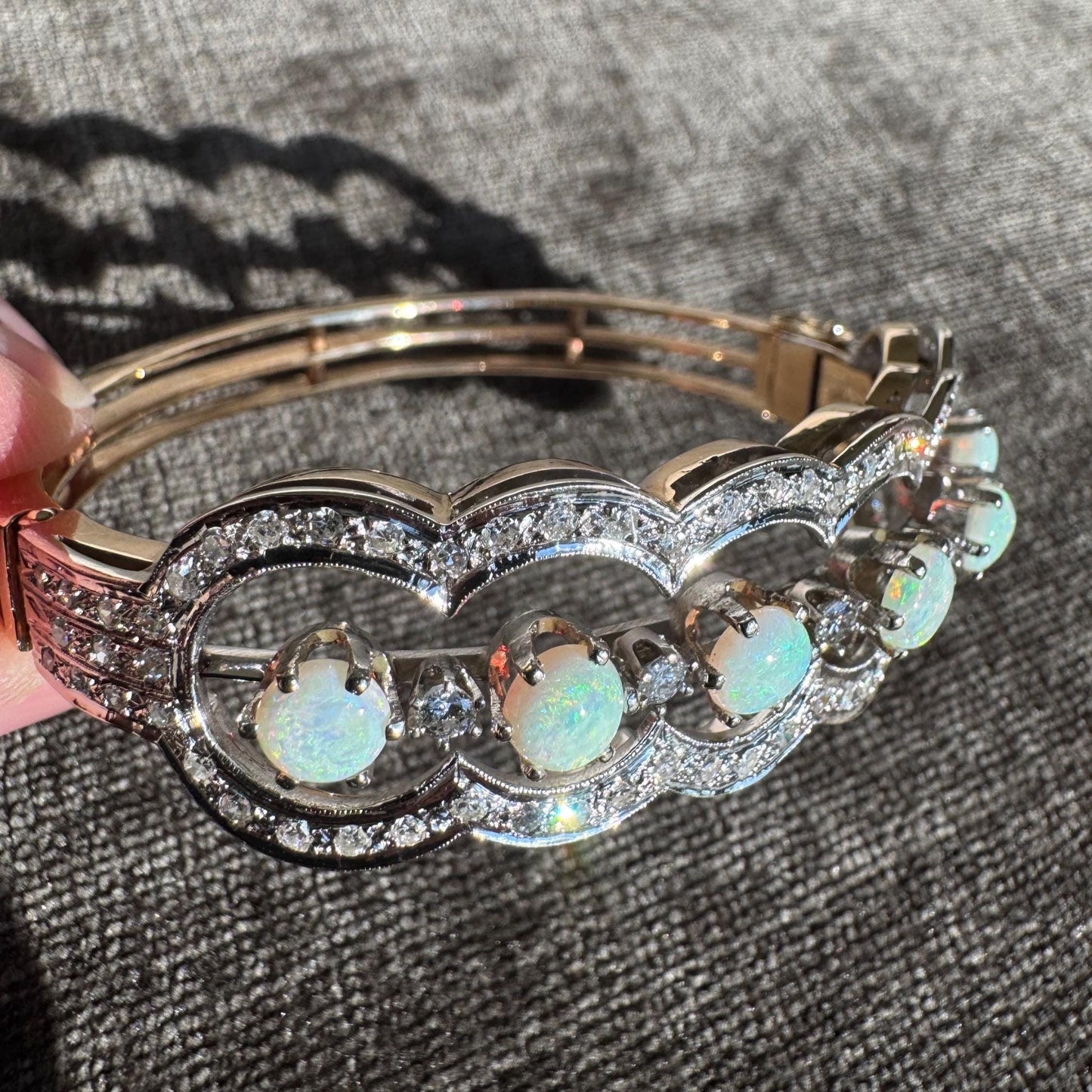 Stunning Vintage Estate 14K Opal and 1.80 CTW Diamond Scalloped Hinged Bracelet