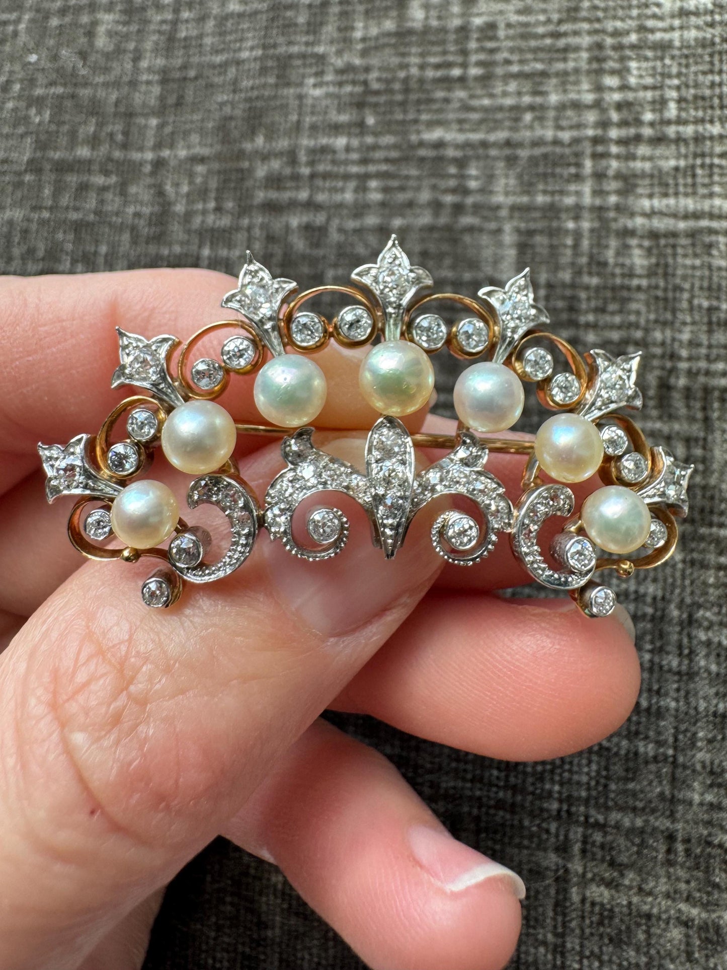 Vintage 14k Solid Yellow Gold and Platinum Natural Pearl & Diamond Brooch