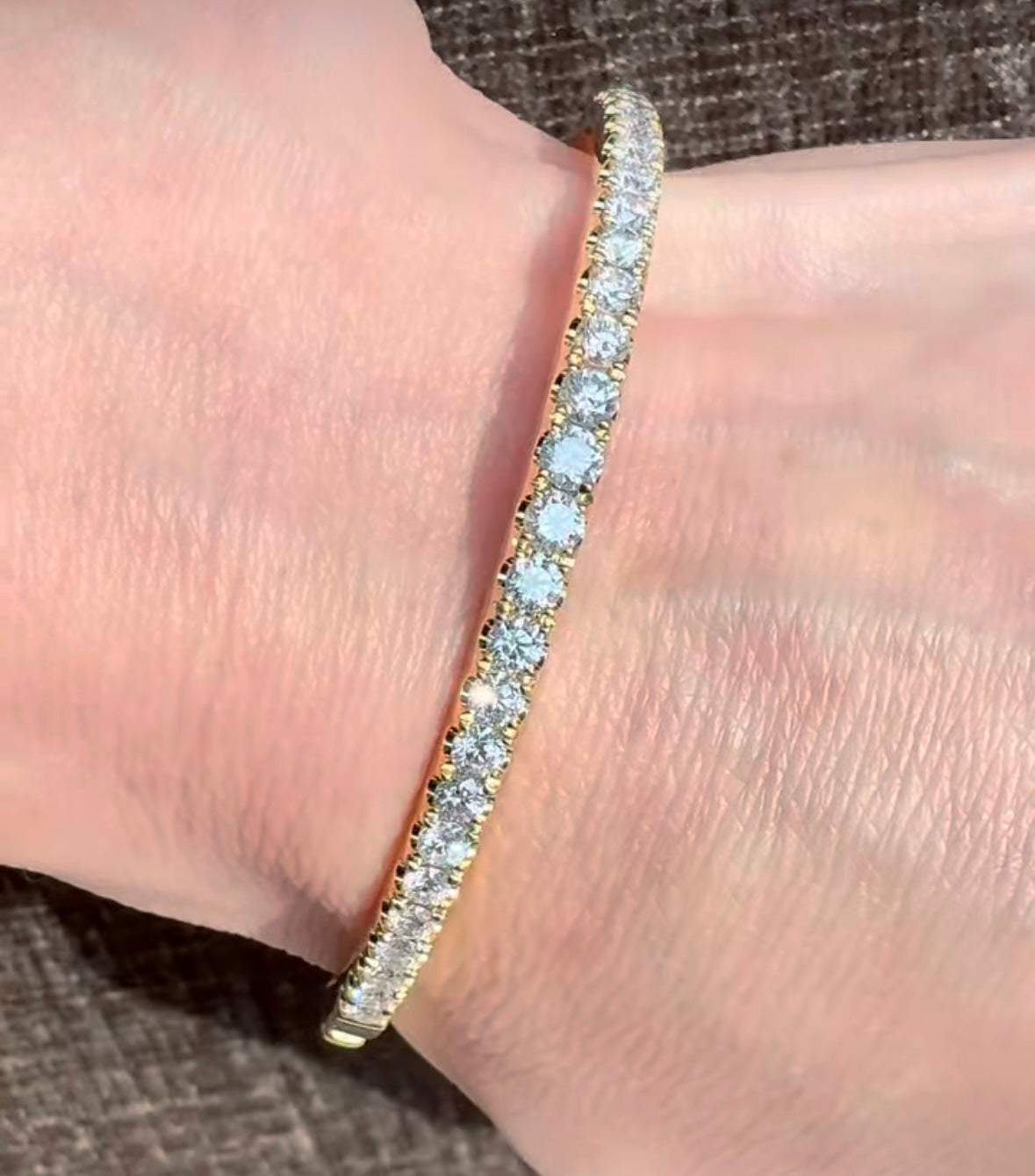 18k Yellow Gold Diamond Bangle