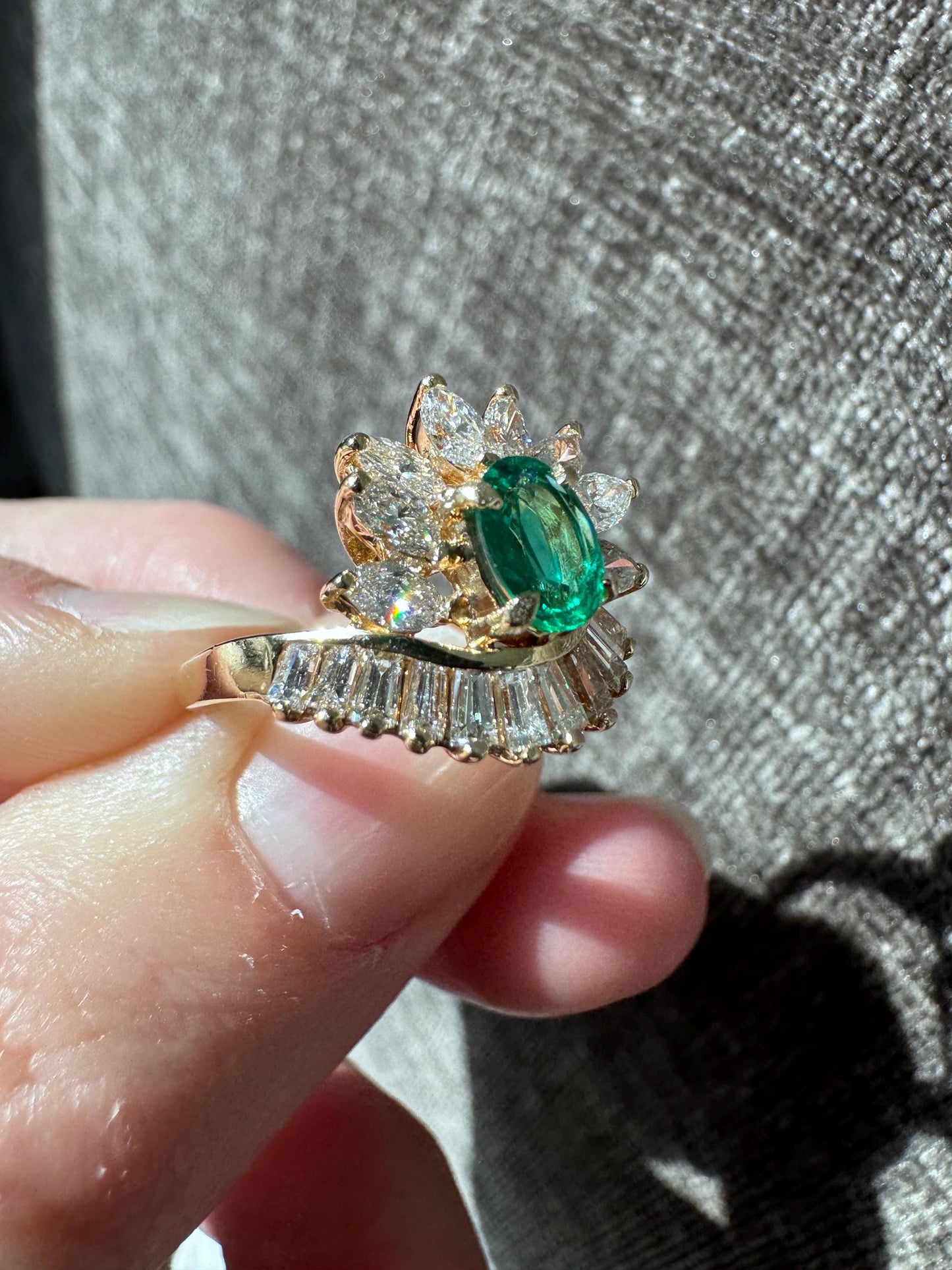 Estate Solid 14k Natural Emerald & Diamond Contemporary Asymmetric Bypass Style Ring