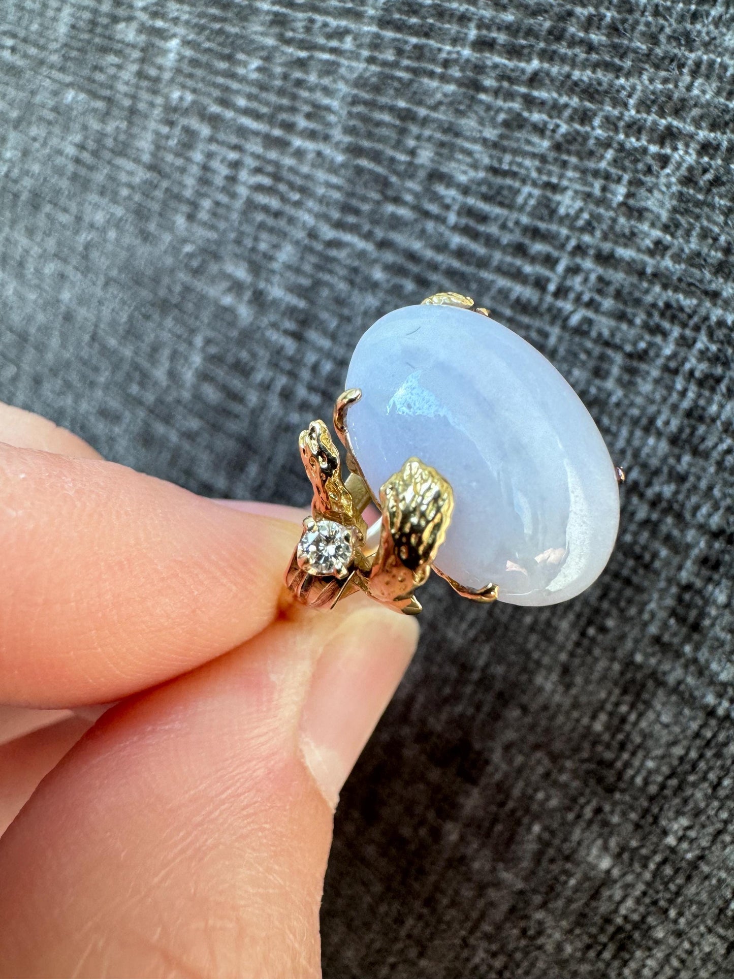Vintage Natural Lavender Jade and Diamond 14k Solid Gold Ring