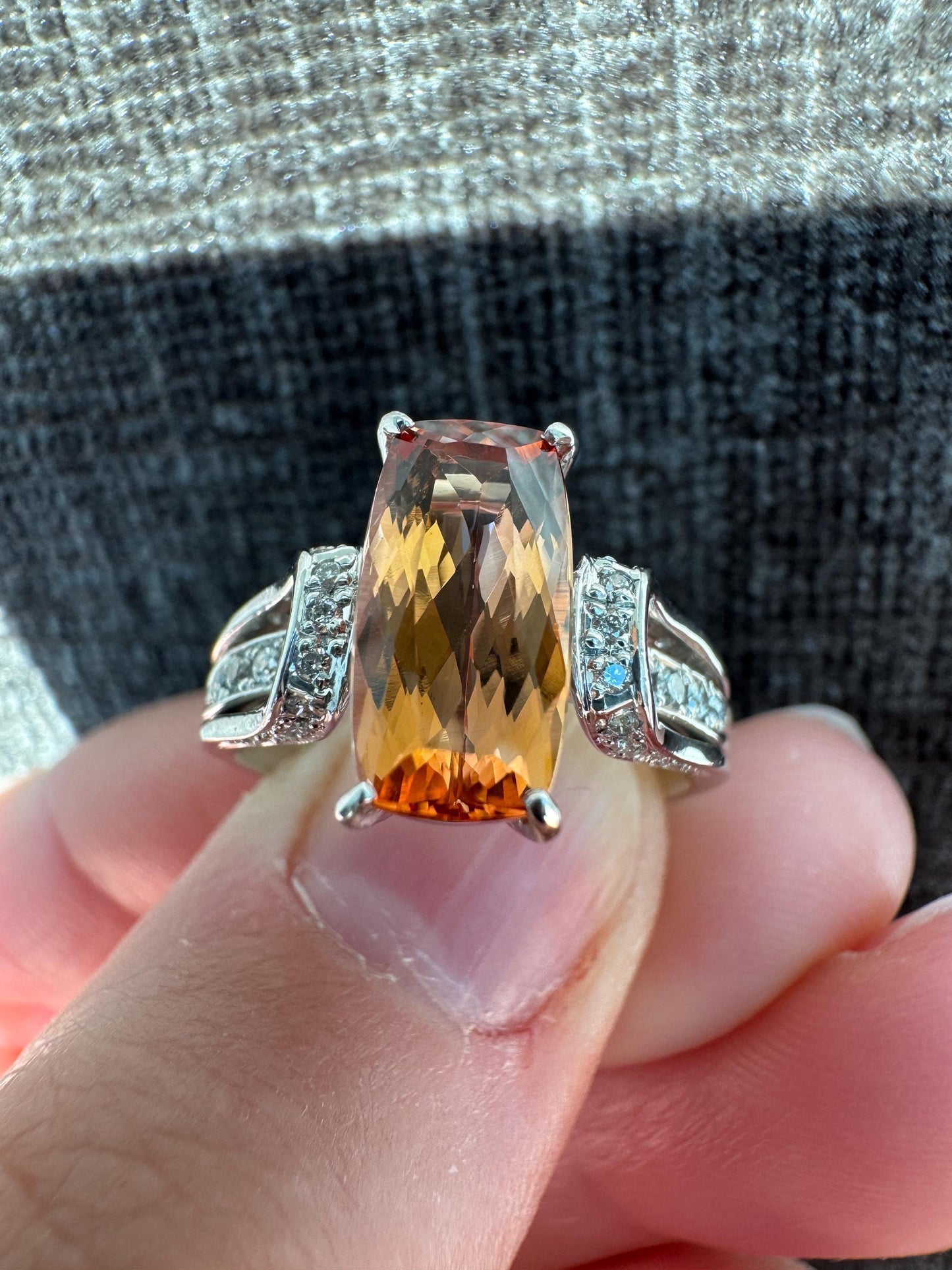 Beautiful Solid Platinum 2.62 Carat Natural Topaz and Diamond Ring