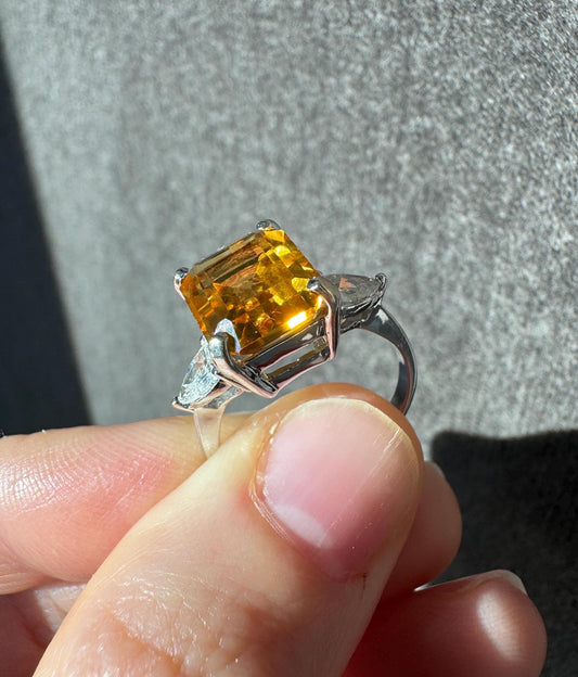 Stunning Vintage 18K Solid White Gold Natural Citrine and Diamond Ring