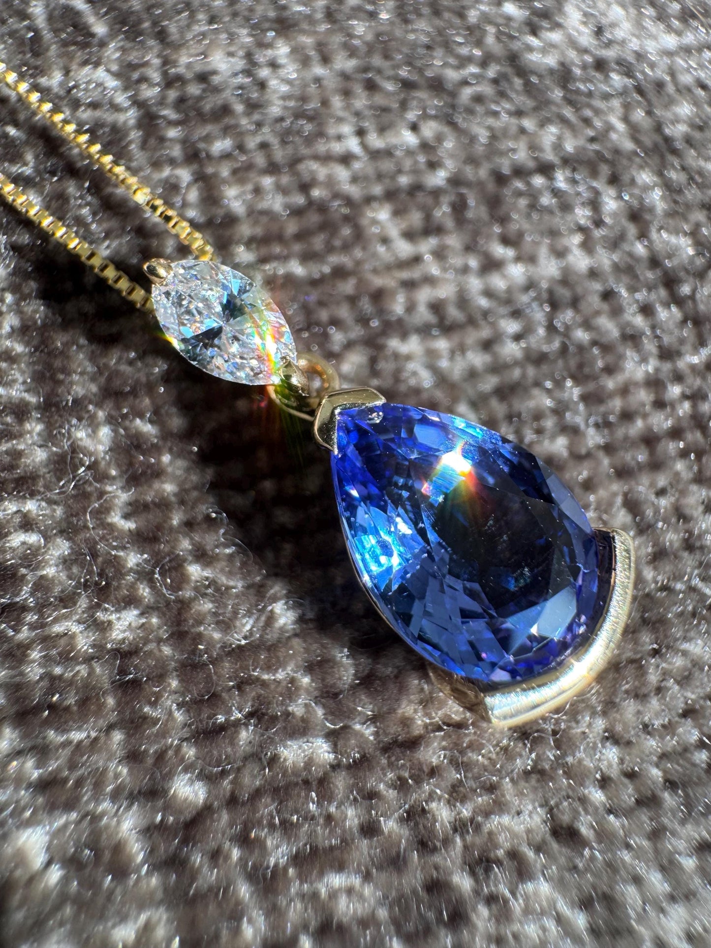 14k Yellow Gold Tanzanite & Diamond Pear Pendant: Fine Estate Jewelry