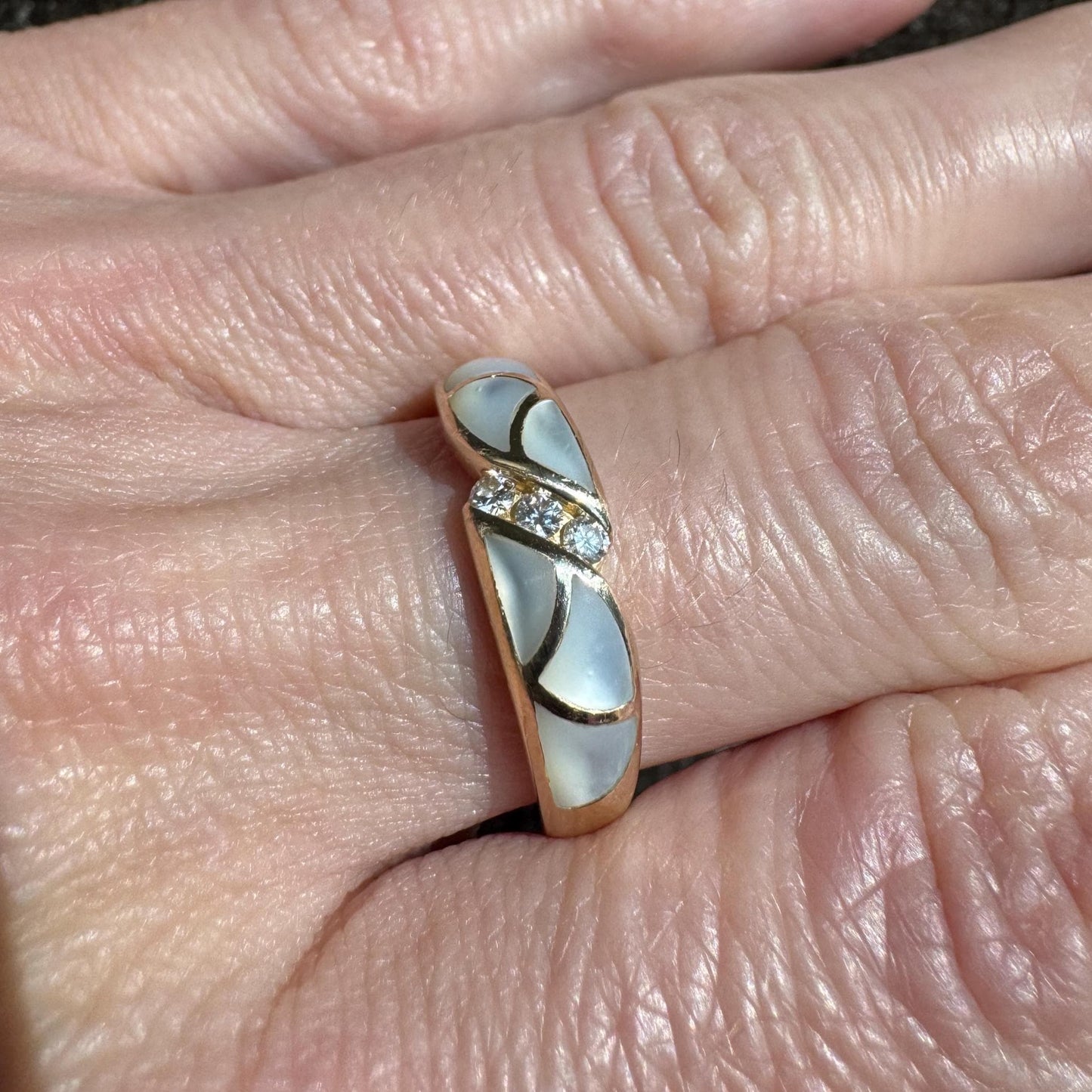 Kabana Mother of Pearl Inlay & Diamond Ring 14k Gold Fine Jewelry