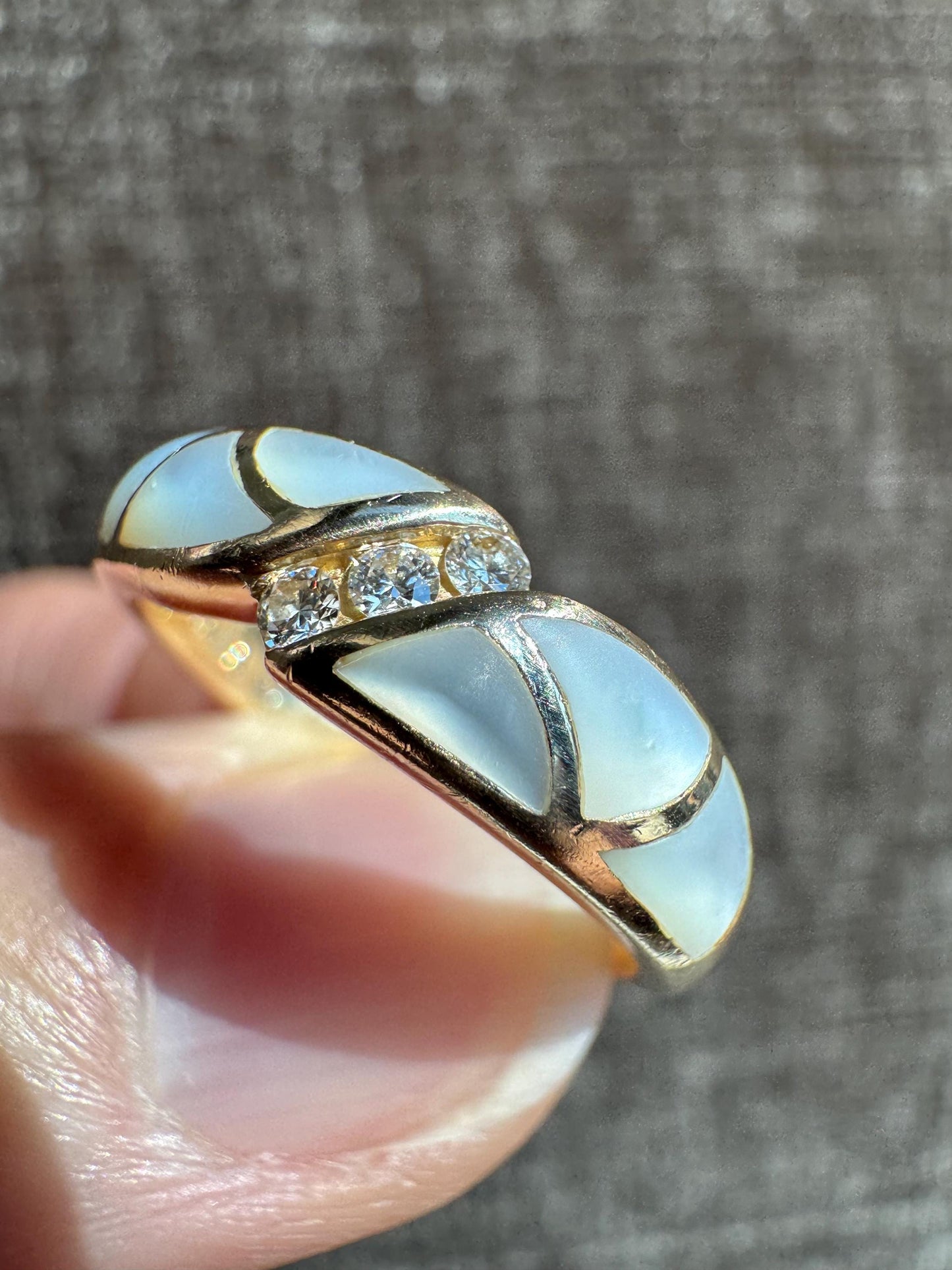 Kabana Mother of Pearl Inlay & Diamond Ring 14k Gold Fine Jewelry