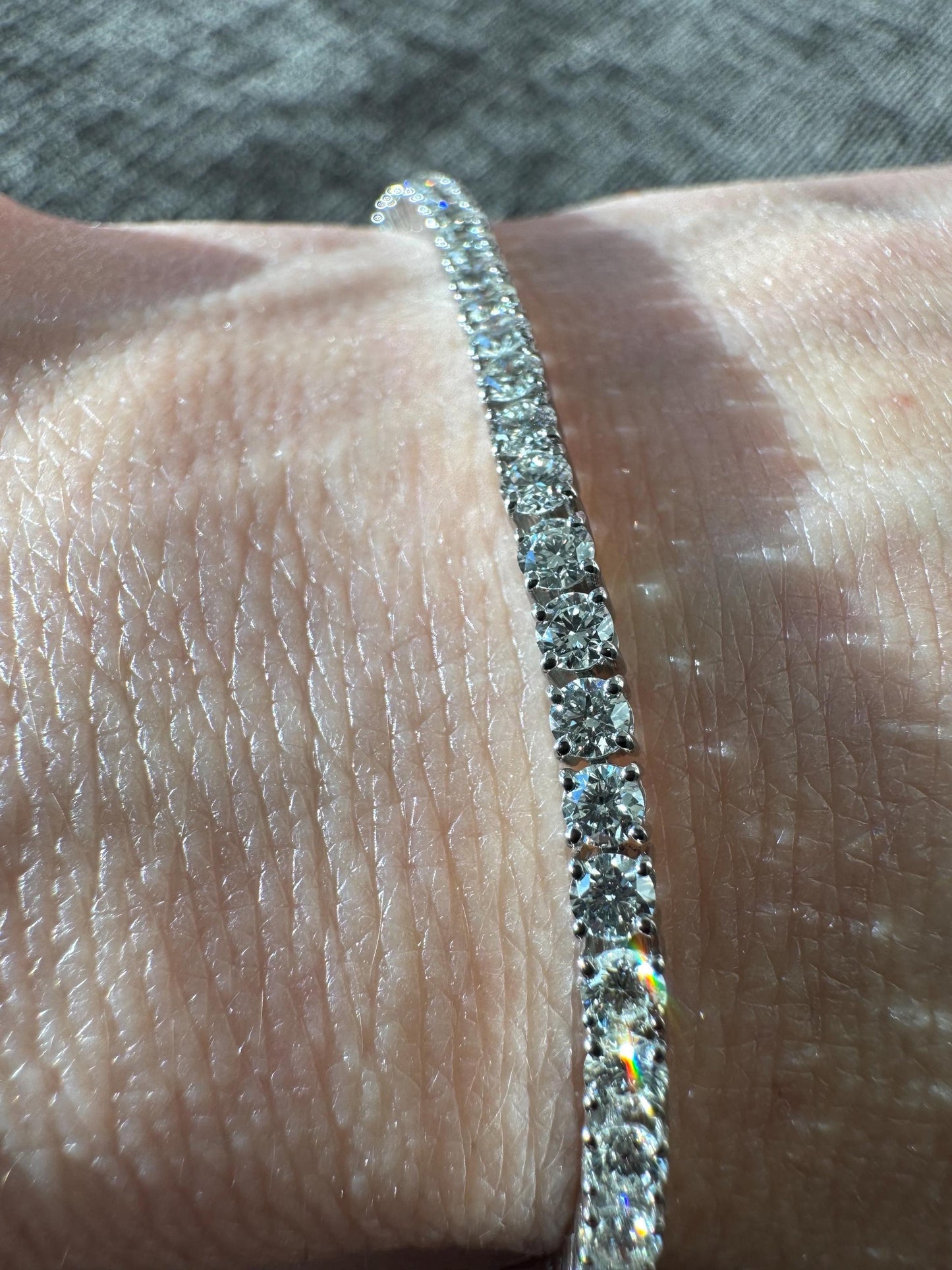 Platinum 4.26ctw Diamond Tennis Bracelet Color G-H & Clarity VS1-VS2 – 7.25”