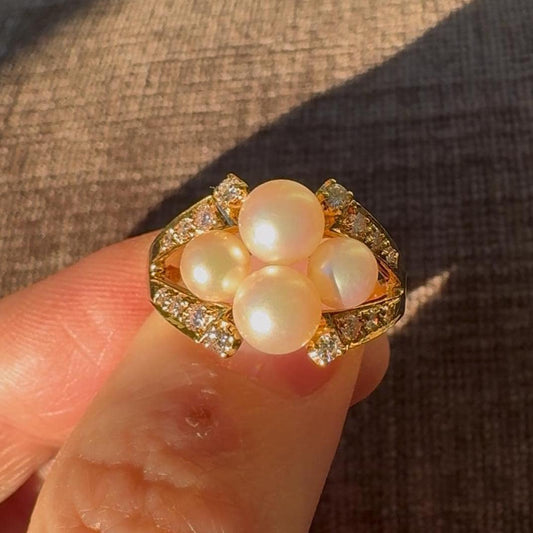 Vintage Authentic Mikimoto 18k Gold Natural Diamond Akoya Pearl Cluster Ring