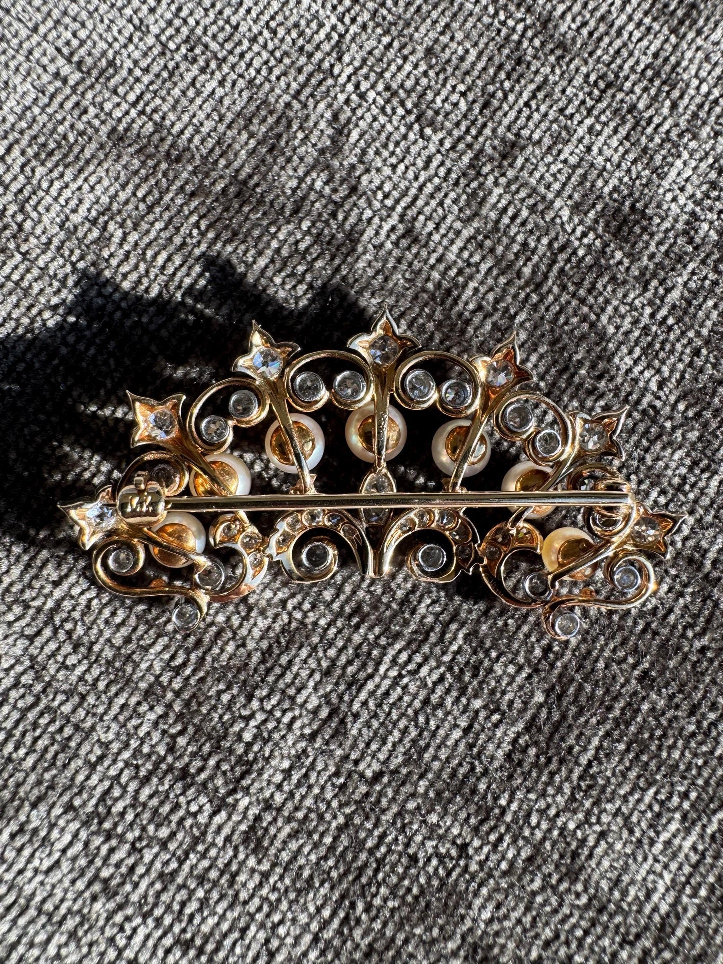 Vintage 14k Solid Yellow Gold and Platinum Natural Pearl & Diamond Brooch