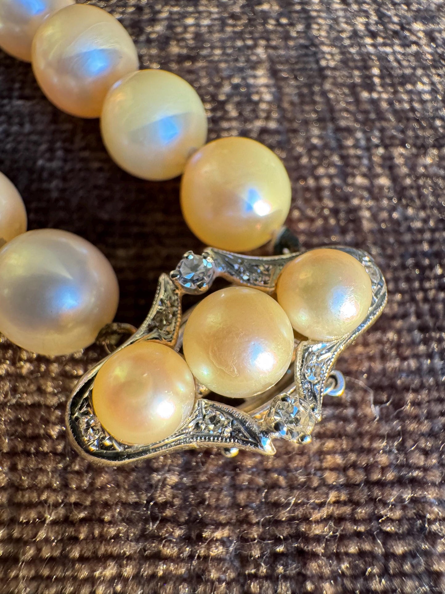 Vintage 14k White Gold Art Deco Akoya Pearl Necklace with Diamond Clasp – 8.5mm Pearls