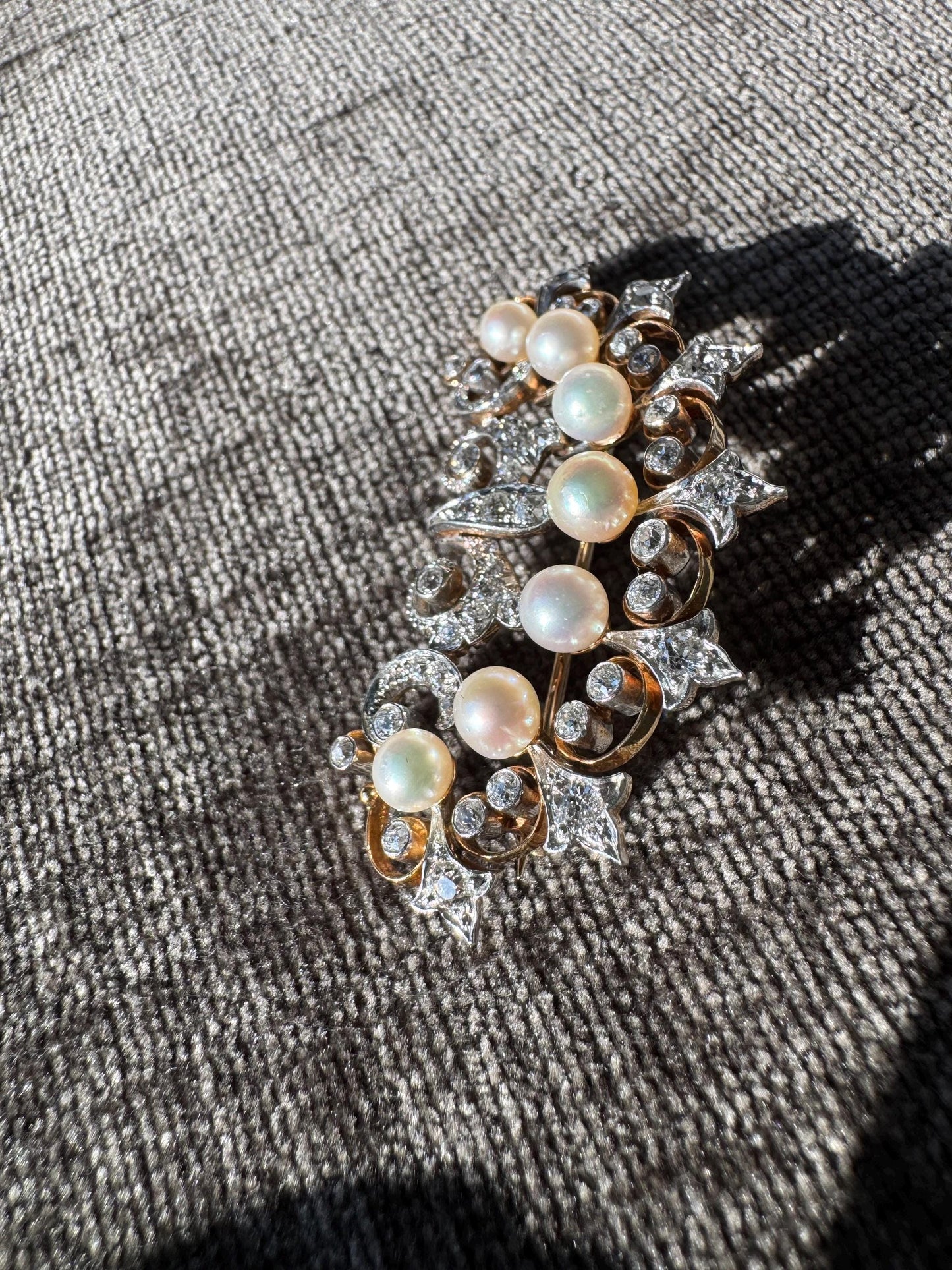 Vintage 14k Solid Yellow Gold and Platinum Natural Pearl & Diamond Brooch