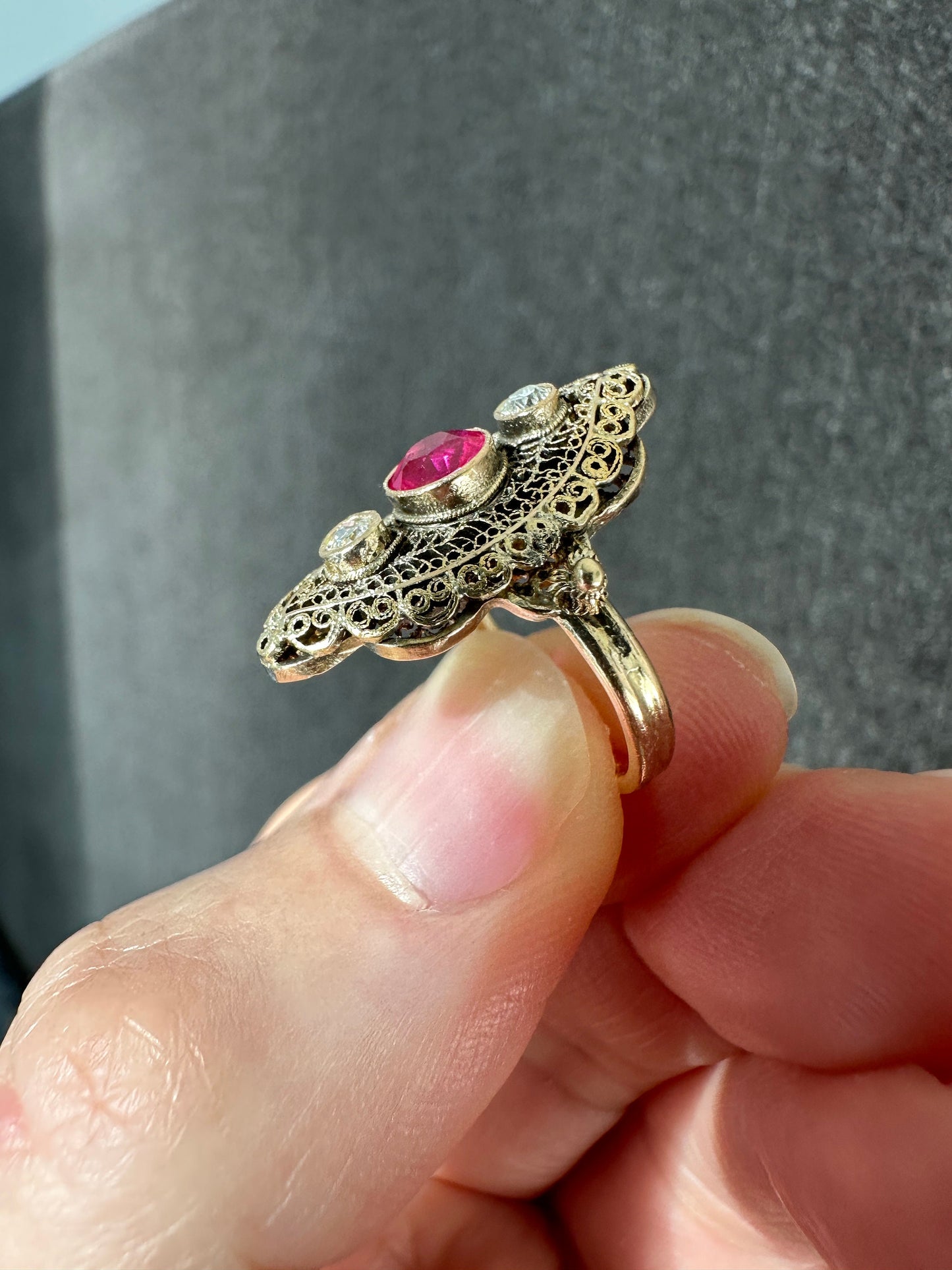 Vintage Art Nouveau 18k Solid Gold Natural Ruby & Diamond Filigree Ring