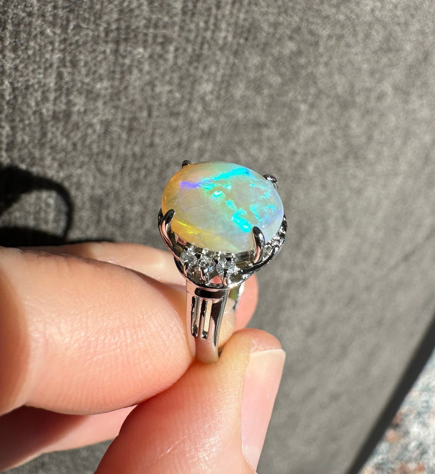Beautiful Vintage Natural Opal & Diamonds in Solid Platinum Ring