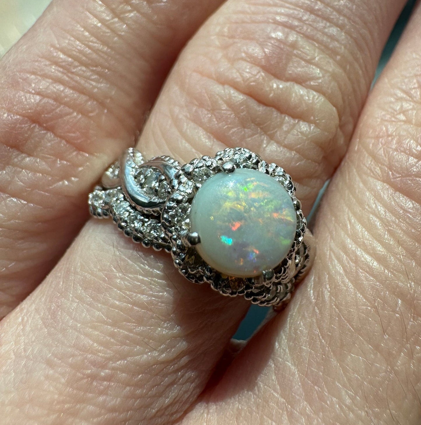 Beautiful 14k Solid White Gold Natural Opal & Diamond Ring and Band Set