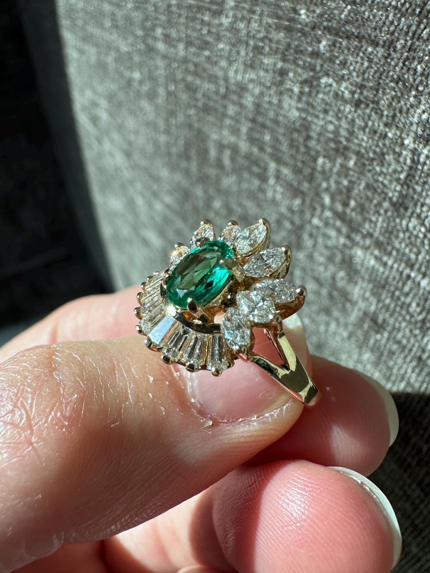Estate Solid 14k Natural Emerald & Diamond Contemporary Asymmetric Bypass Style Ring