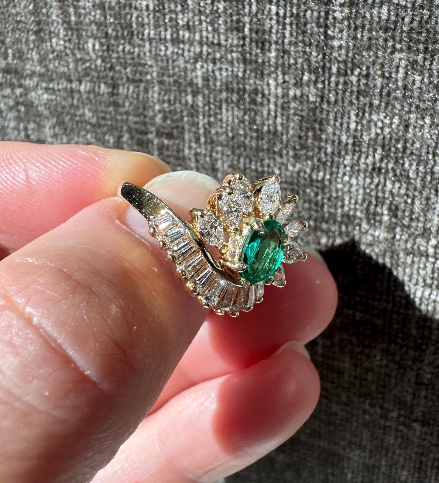 Estate Solid 14k Natural Emerald & Diamond Contemporary Asymmetric Bypass Style Ring