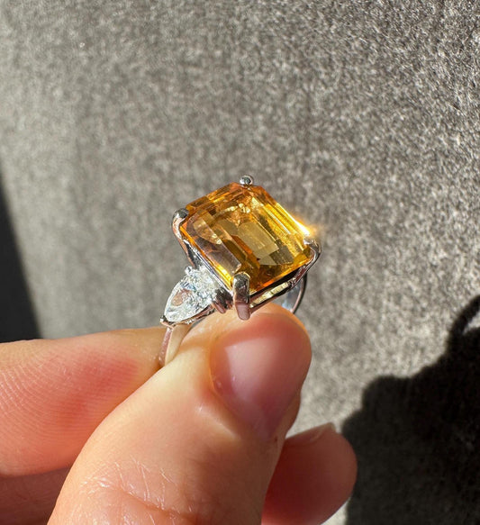 Stunning Vintage 18K Solid White Gold Natural Citrine and Diamond Ring