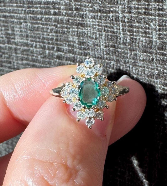 Estate Solid 14k Natural Emerald & Diamond Ballerina Ring