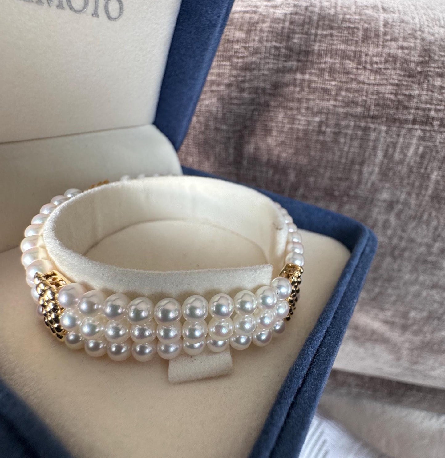 Beautiful Estate 14k Solid Yellow Gold Mikimoto 3 Strand Pearl Bracelet