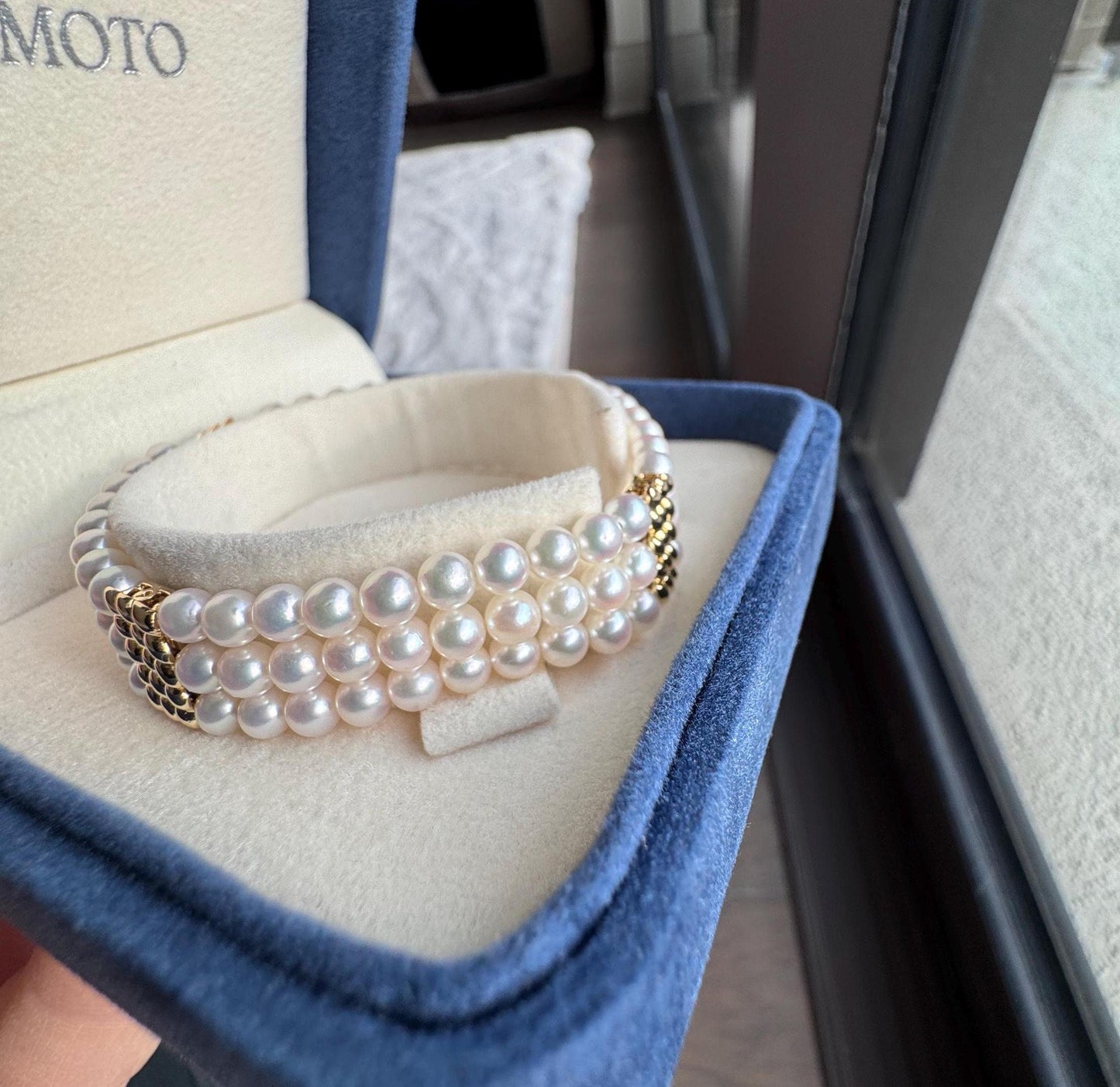 Beautiful Estate 14k Solid Yellow Gold Mikimoto 3 Strand Pearl Bracelet