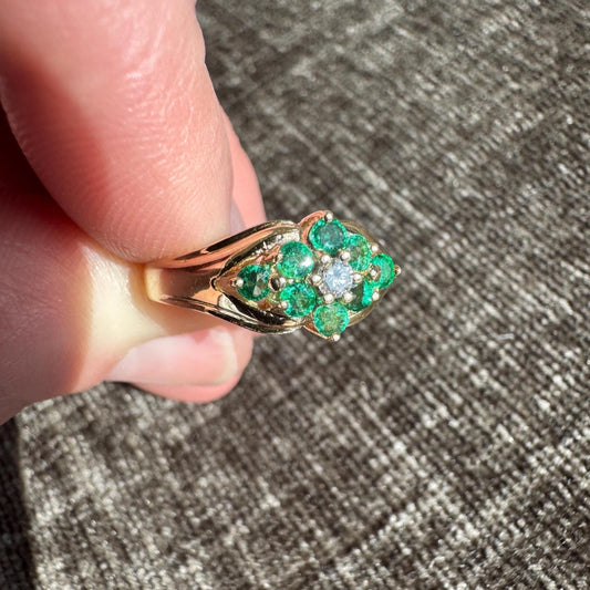 Dainty Vintage Solid 14k Yellow Gold Emerald & Diamond Flower Cluster Ring