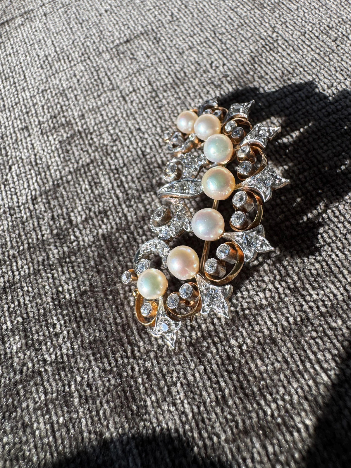 Vintage 14k Solid Yellow Gold Platinum Natural Pearl & Diamond Brooch
