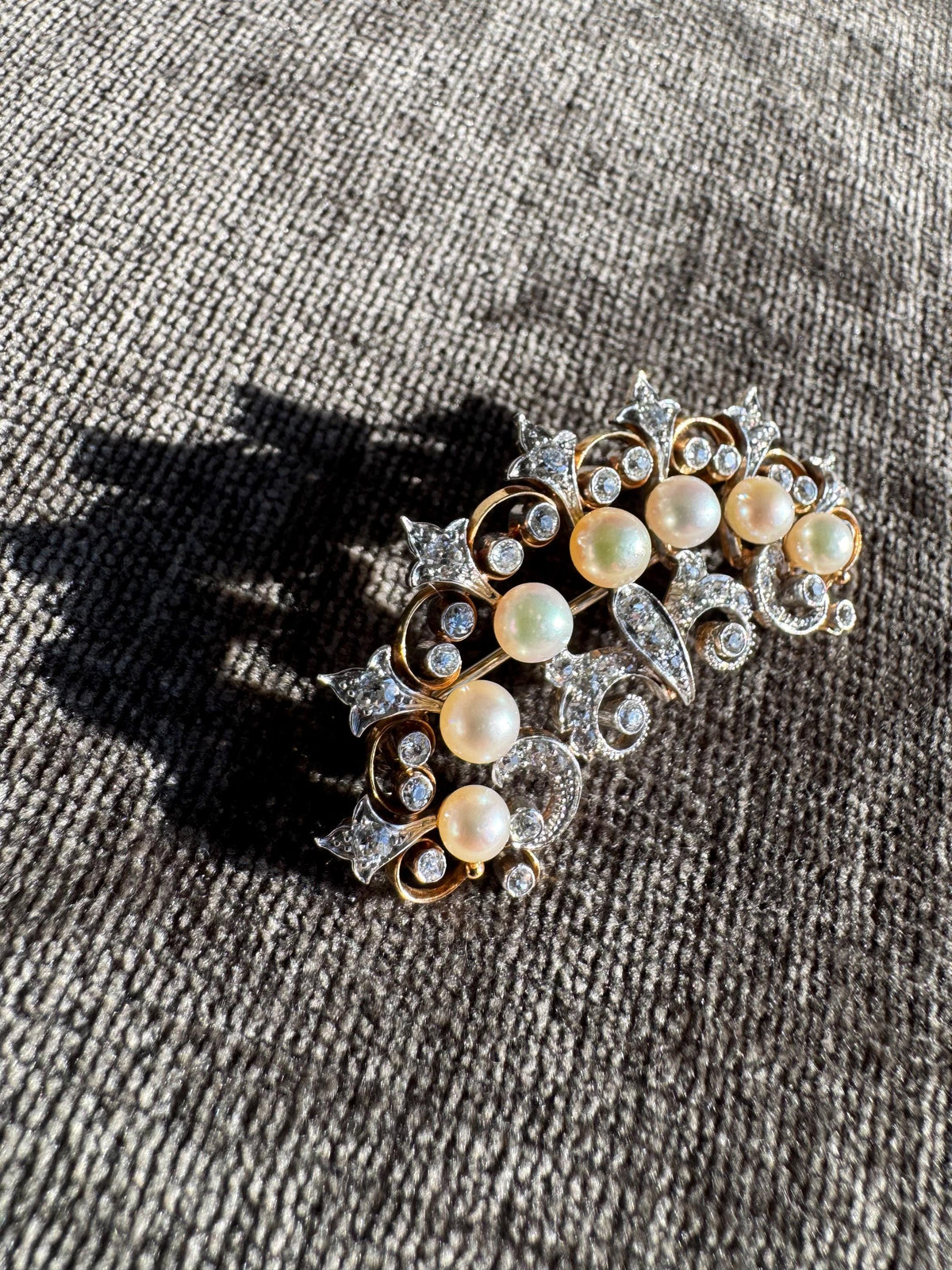 Vintage 14k Solid Yellow Gold Platinum Natural Pearl & Diamond Brooch