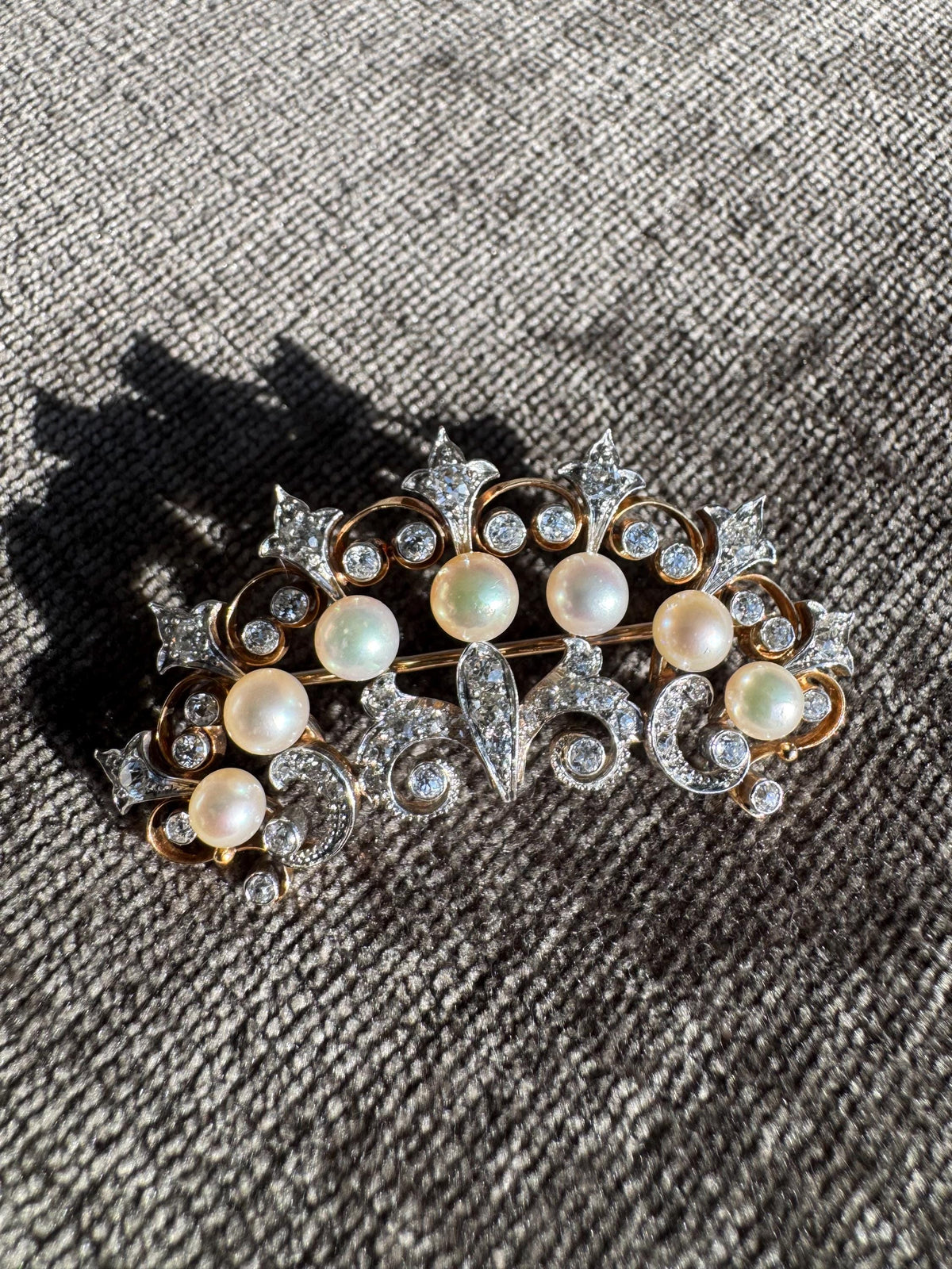 Vintage 14k Solid Yellow Gold Platinum Natural Pearl & Diamond Brooch