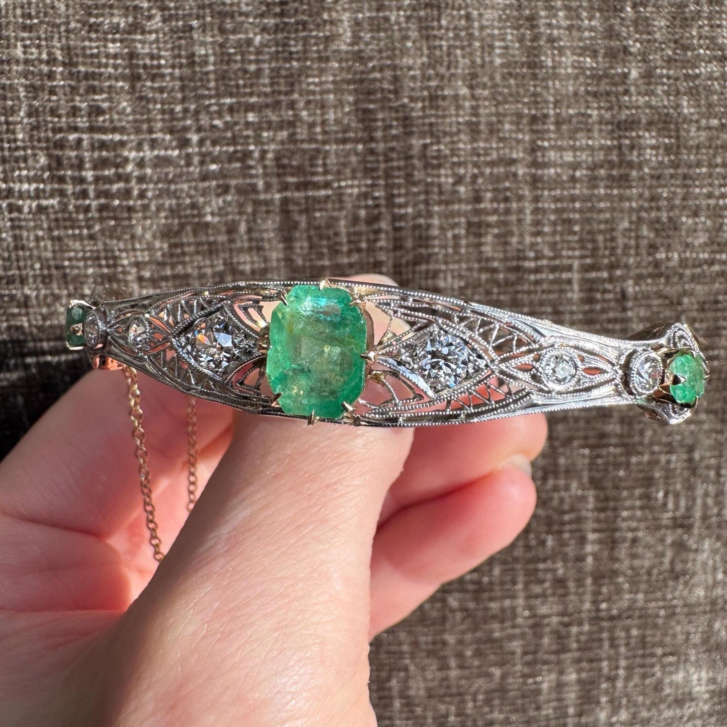 Antique Art Deco Platinum & Gold Emerald Bangle Bracelet | ca. 1915–1925