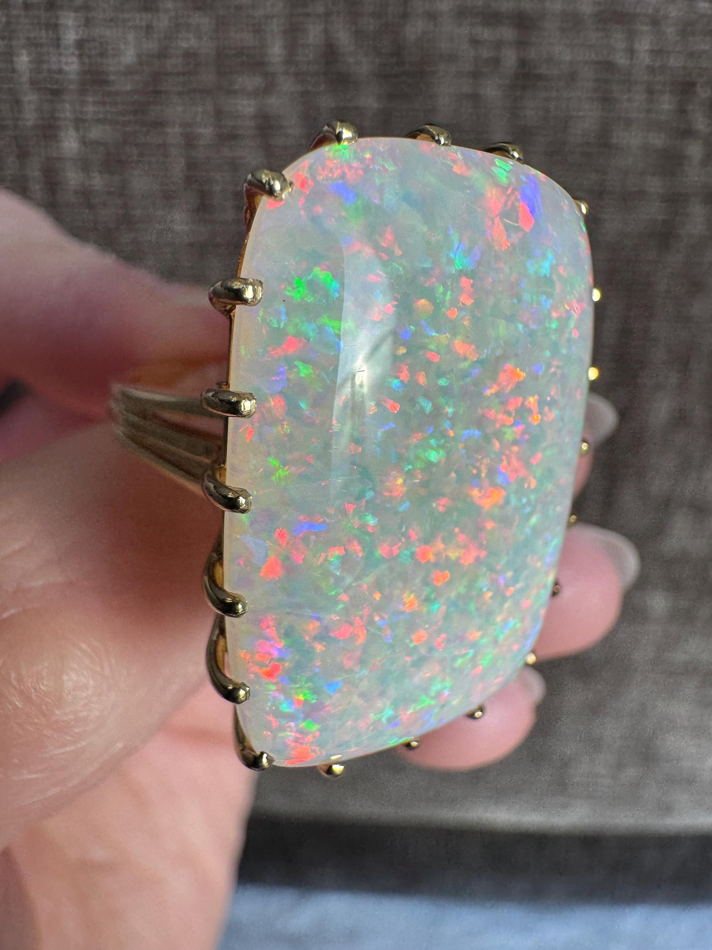 24 Carat Australian Opal 14k Solid Yellow Gold Ring