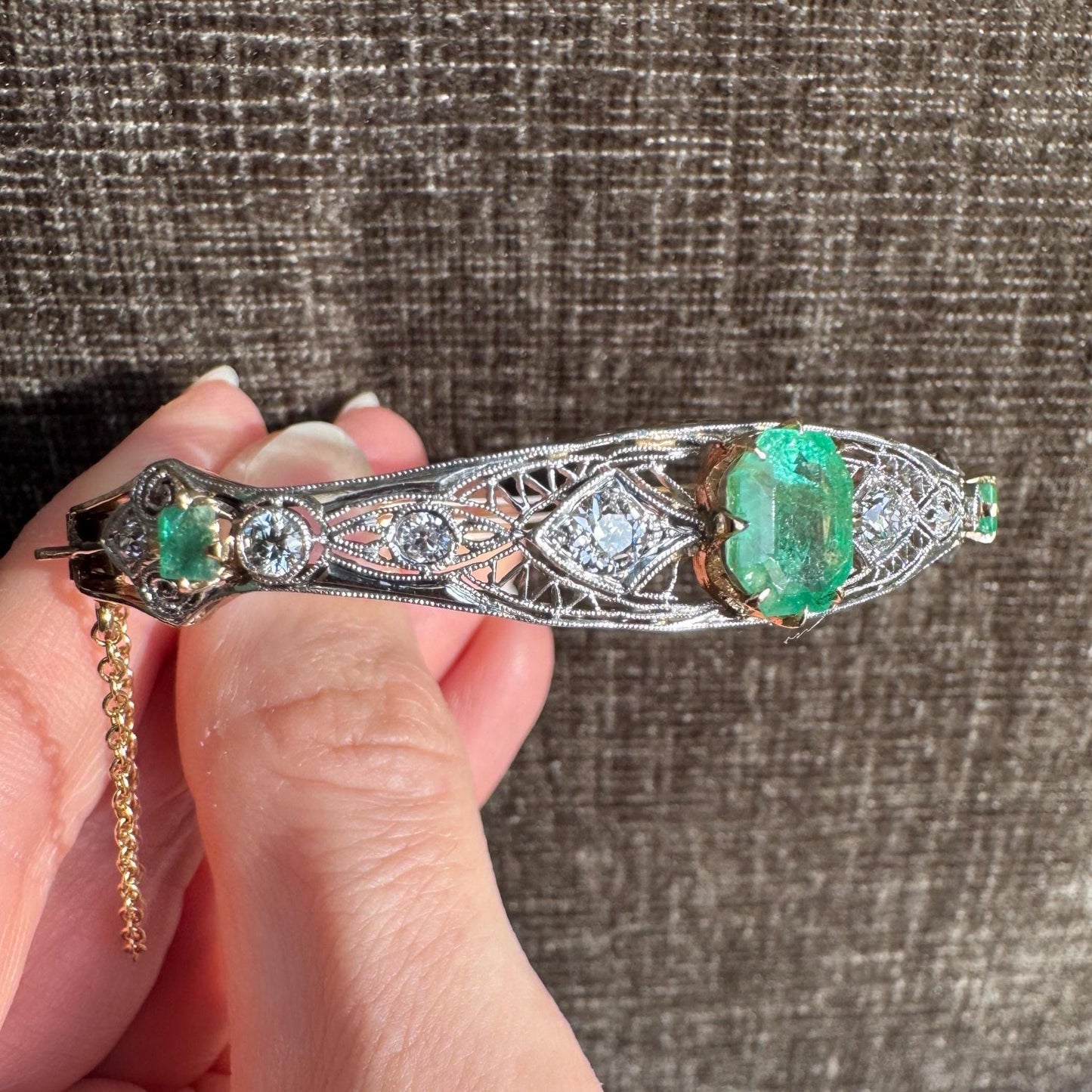 Antique Art Deco Platinum & Gold Emerald Bangle Bracelet | ca. 1915–1925