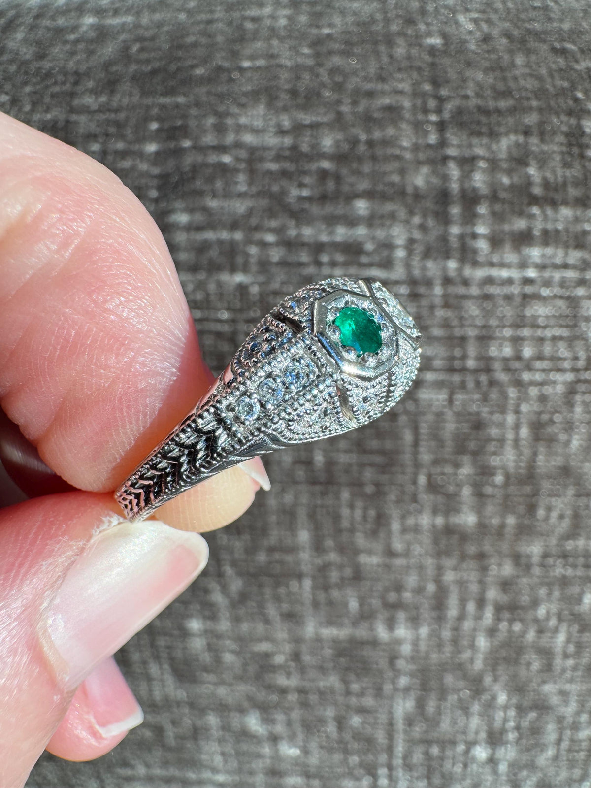14k Solid White Gold Emerald & Diamond Ring