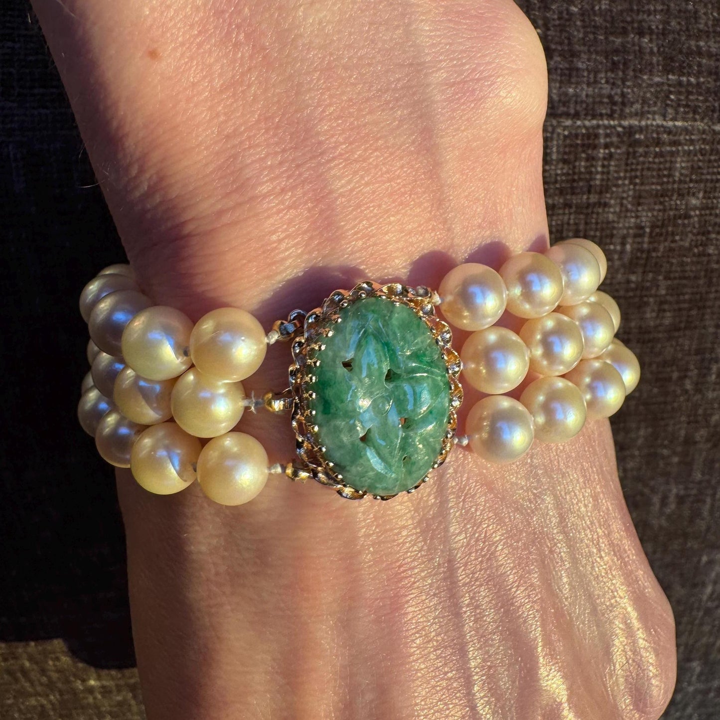 Vintage 14K Gold Jade & Pearl Bracelet 3 Strand Cultured Pearls with Carved Jade Medallion Center