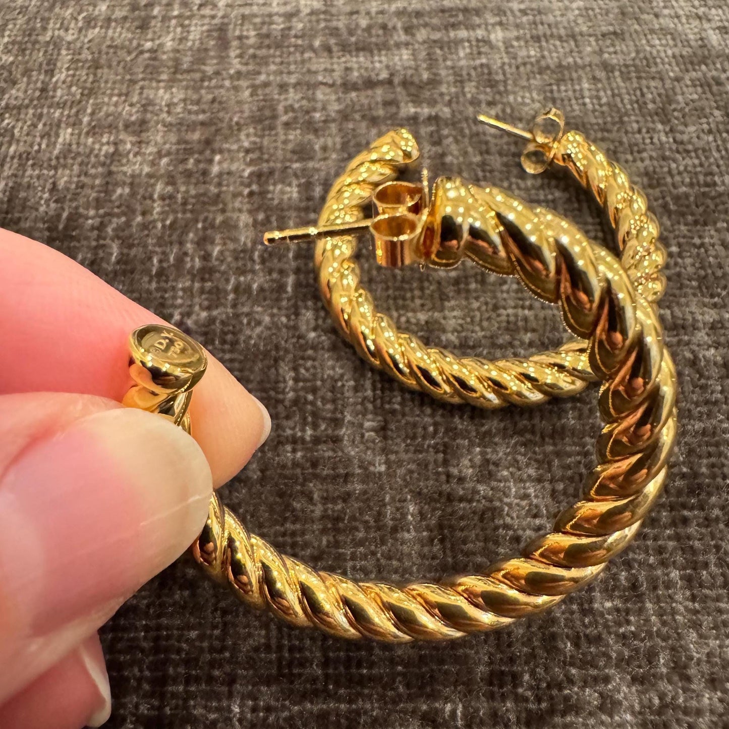 Authentic David Yurman Sculpted Cable Hoop Earrings 18K Yellow Gold 40mm