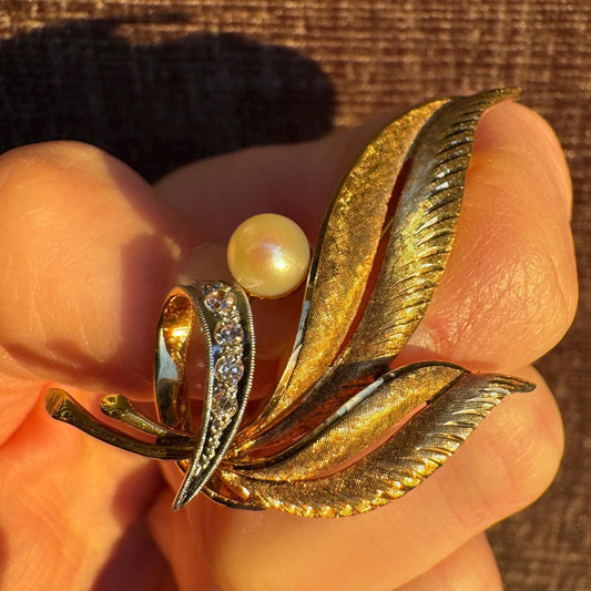 18k Vintage Leaf Brooch with Pearl & Diamonds