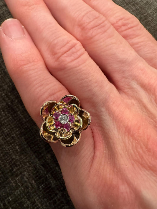 Vintage 14K Gold Ruby & Diamond Floral Ring