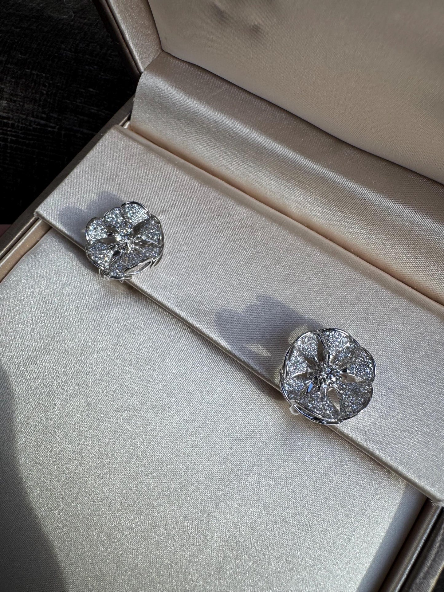 Vintage Authentic Bulgari Divas’ Dream Diamond Flower Earrings