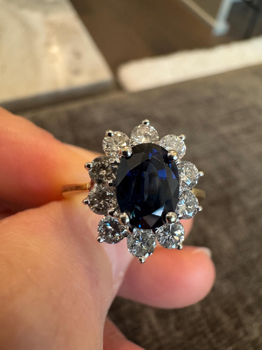 Vintage 18k Gold Two Toned Natural Blue Sapphire & Diamond Halo Princess Ring