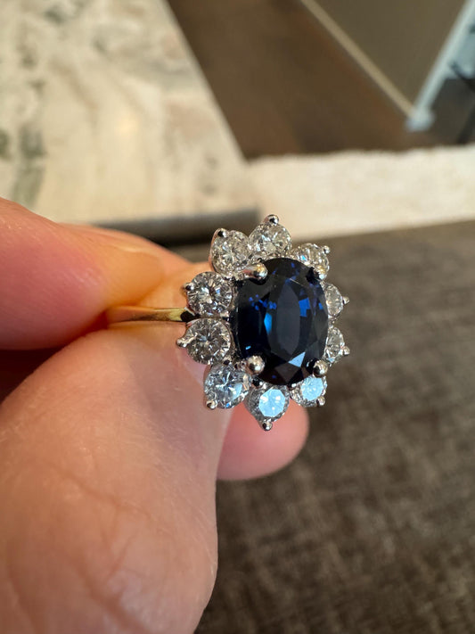 Vintage 18k Gold Two Toned Natural Blue Sapphire & Diamond Halo Princess Ring