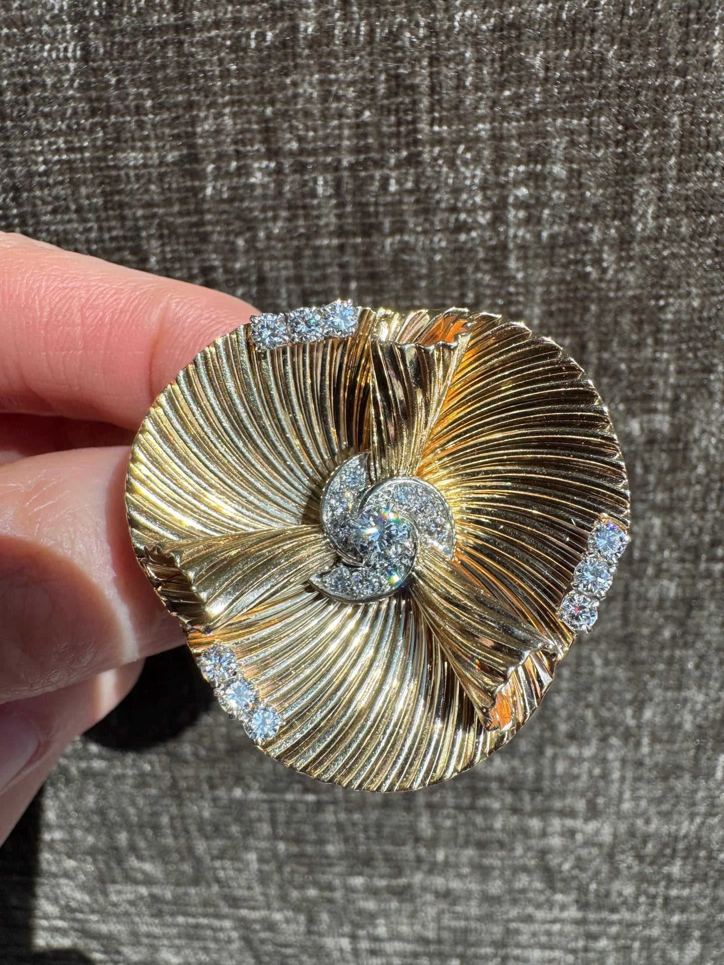 Retro Tiffany & Co. 14K Solid Yellow Gold 1.04 CTW Diamond Fluted Floral Brooch