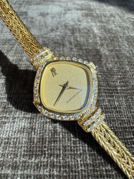 Vintage Authentic Audemars Piguet 18K Gold & Diamond Ladies Watch