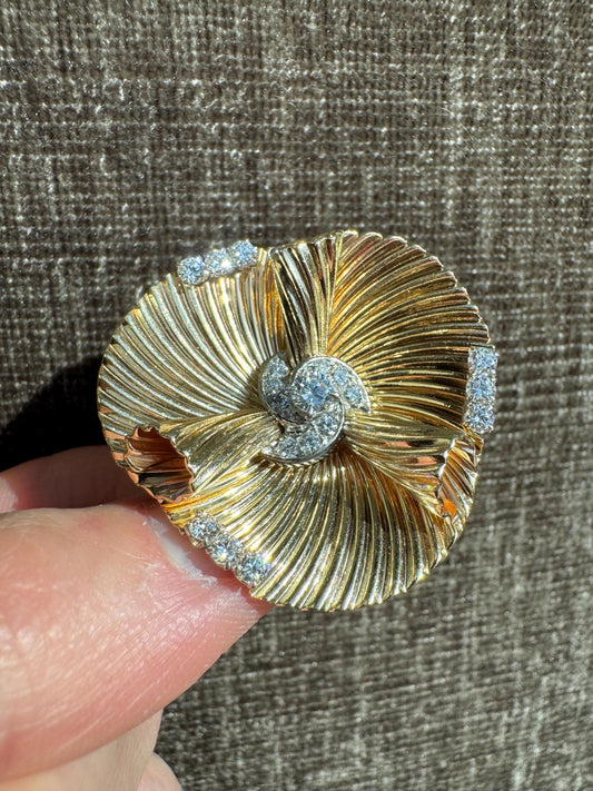 Retro Tiffany & Co. 14K Solid Yellow Gold 1.04 CTW Diamond Fluted Floral Brooch