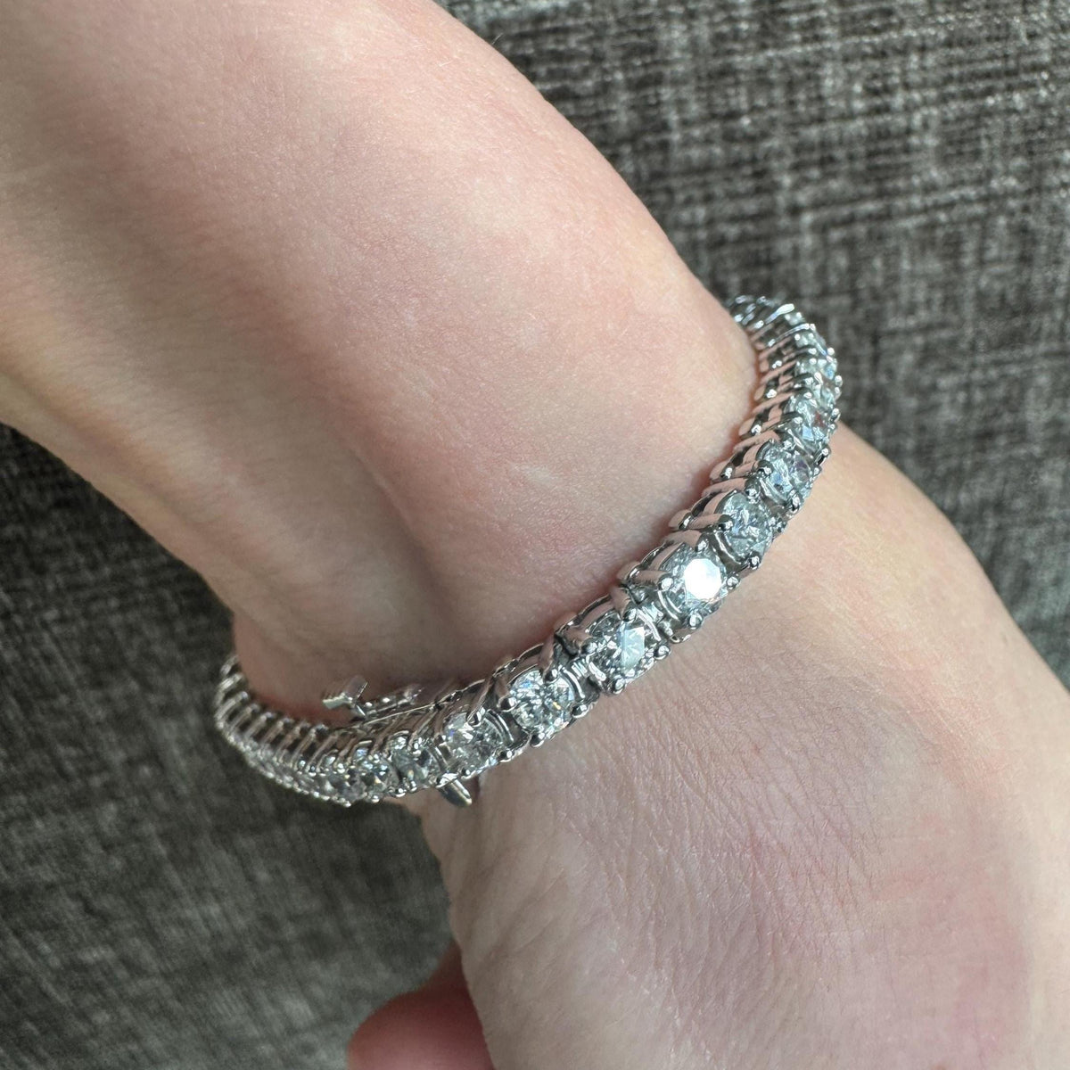9 CTW Natural Diamond 14KWhite Gold Estate Diamond Tennis Bracelet