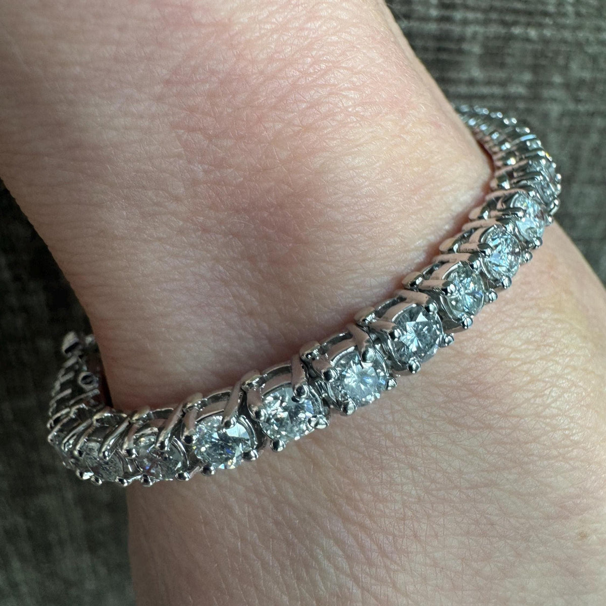 9 CTW Natural Diamond 14KWhite Gold Estate Diamond Tennis Bracelet